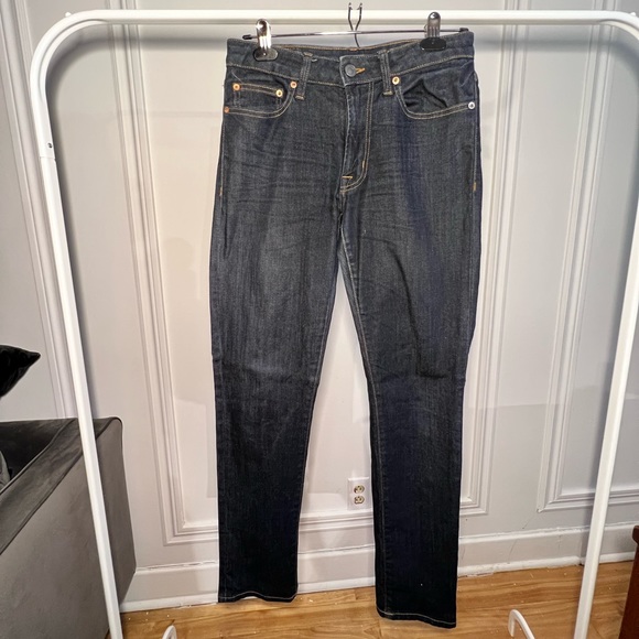 VERY DARK BLUE JEANS // AMERICAN EAGLE// size 29💙 - Picture 3 of 5